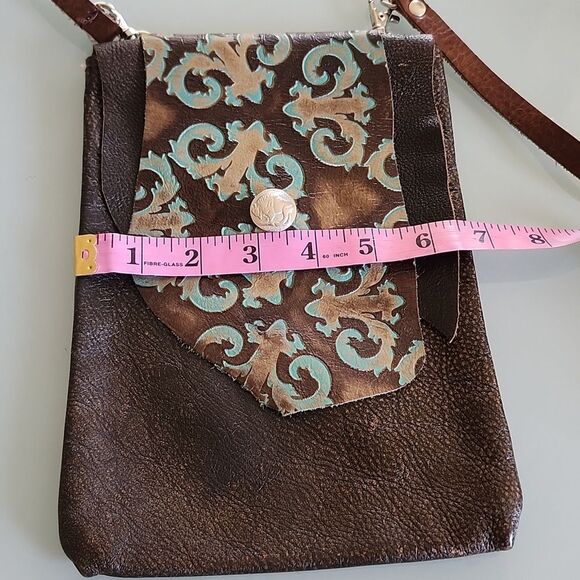 Leather Crossbody Hand Crafted Artisan Bag - Picture 6 of 10
